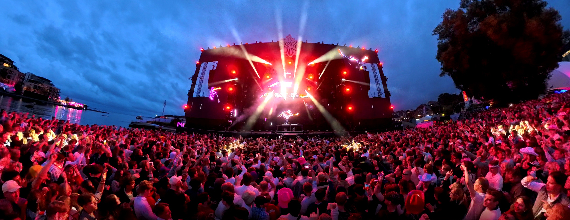 Selecting the Best Moving Head Lights for Outdoor Festivals feature
